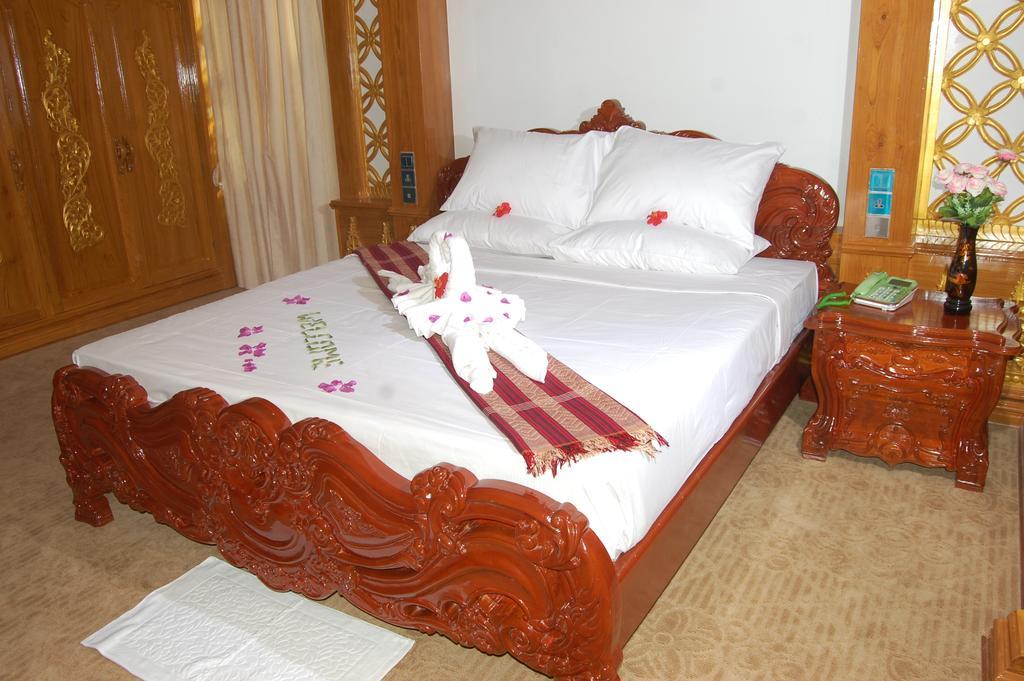 Su Tine San Royal Palace Hotel Bagan Phòng bức ảnh