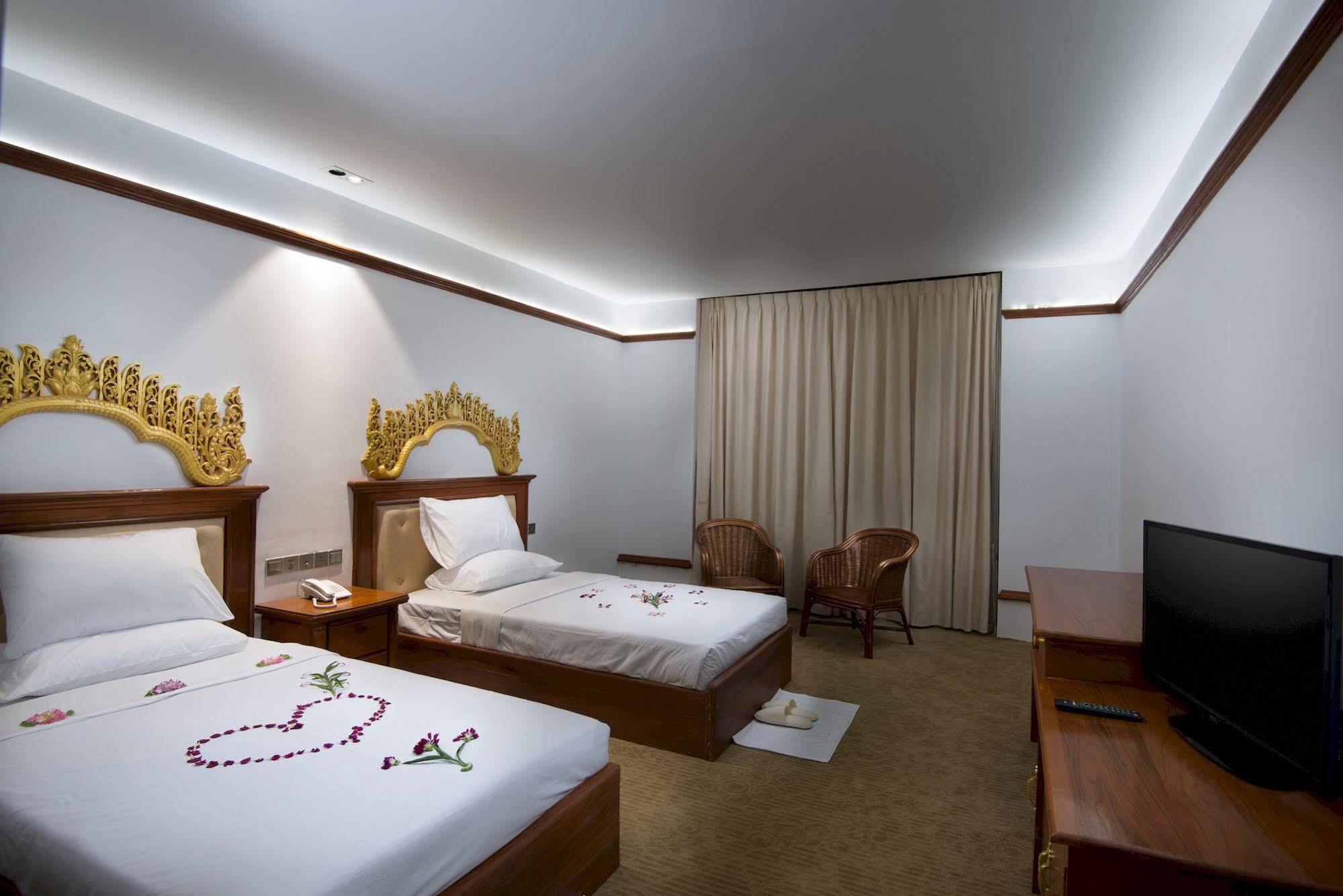 Su Tine San Royal Palace Hotel Bagan Ngoại thất bức ảnh
